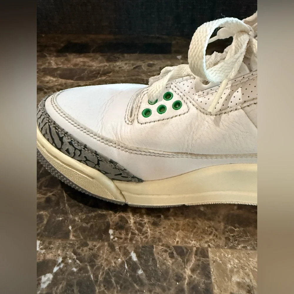 Nike. Wmns Air Jordan 3 Retro 'Lucky Green'. Size 7.